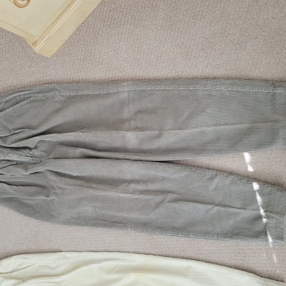 Dockers Woman's Corduroy slacks - Picture 3 of 4